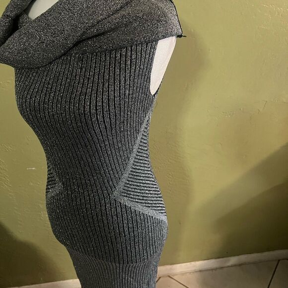 Gabriella Rocha Gray Cowl Neck Sweater - Picture 1 of 10